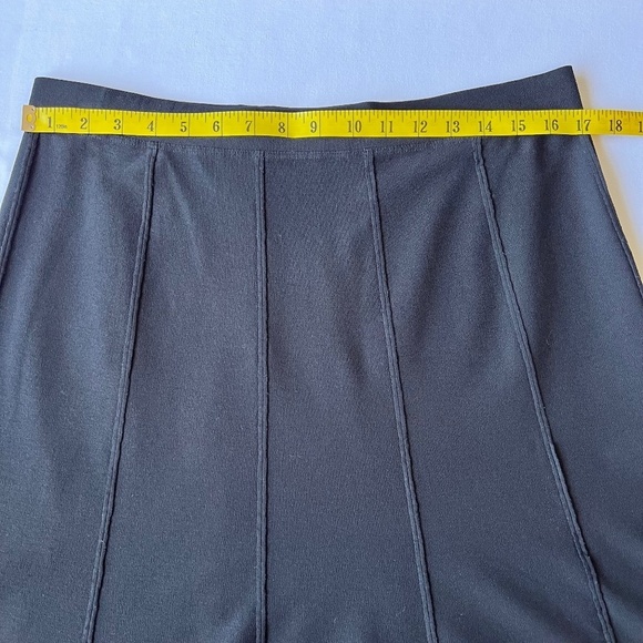 Eileen Fisher A-line stretchy exposed seams pull-on skirt - Picture 3 of 9